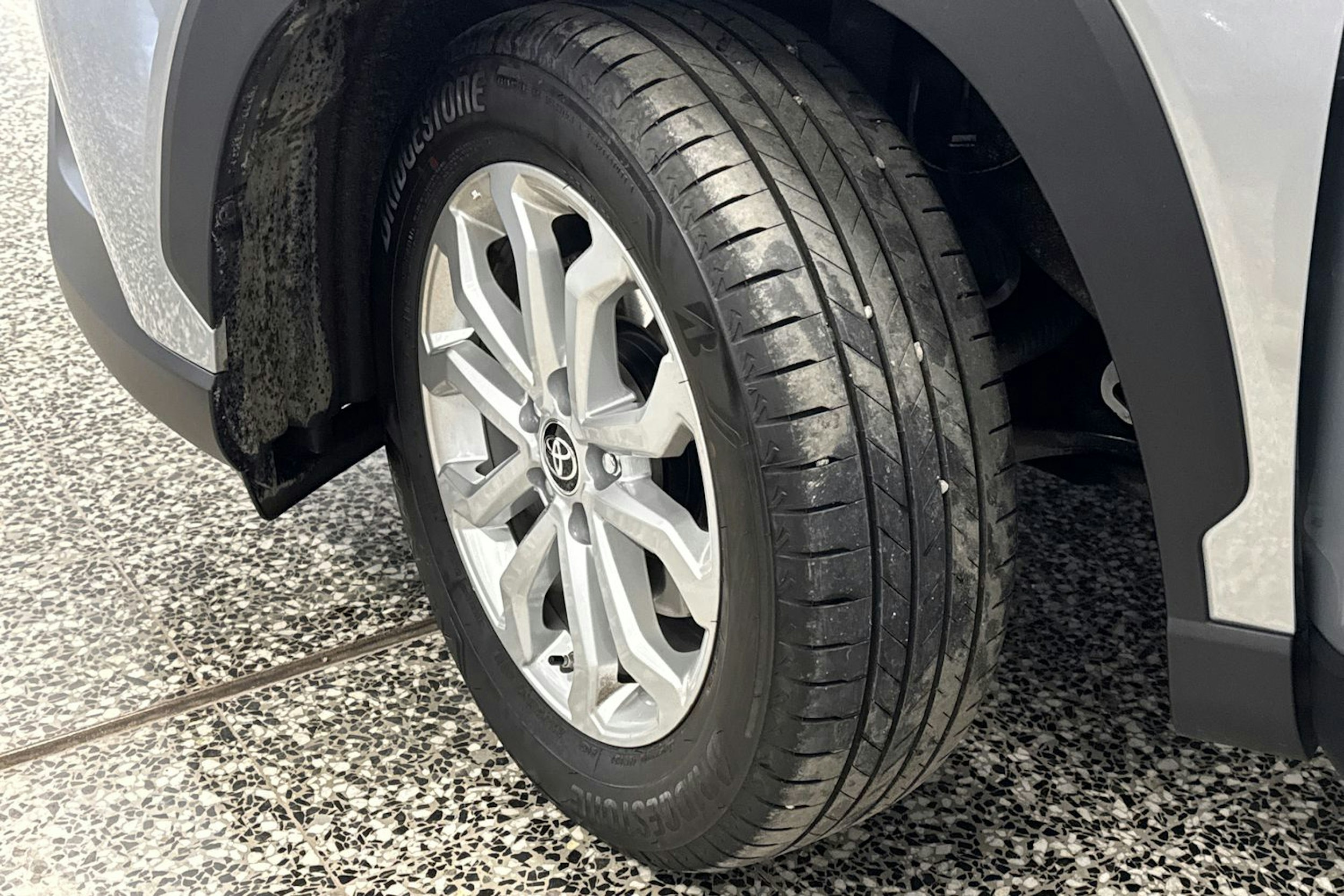 hopea Toyota Corolla Cross 2024 kuva 13.
