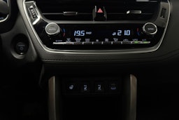 hopea Toyota Corolla Cross 2024 kuva 23.