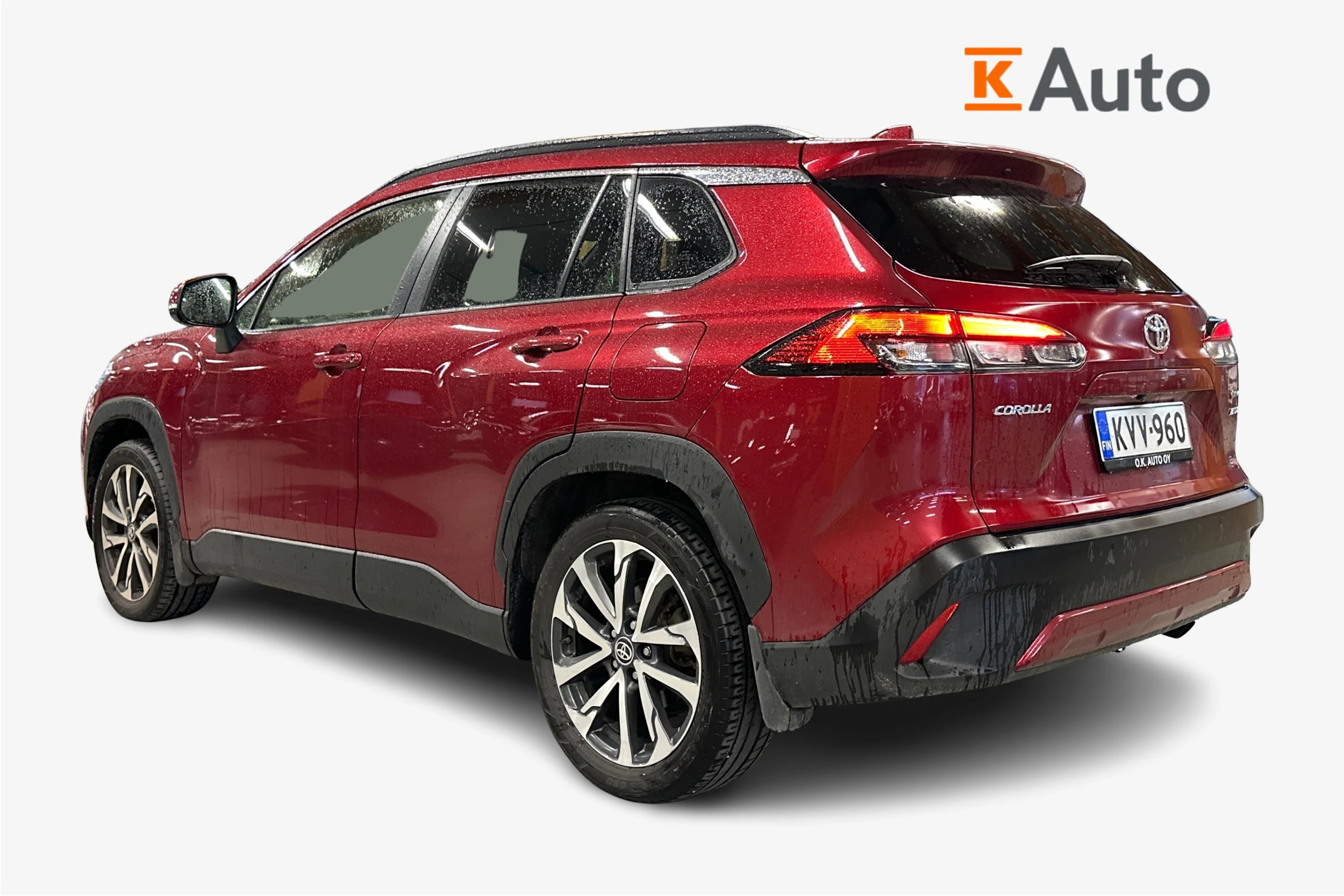 punainen Toyota Corolla Cross 2024 kuva 2.