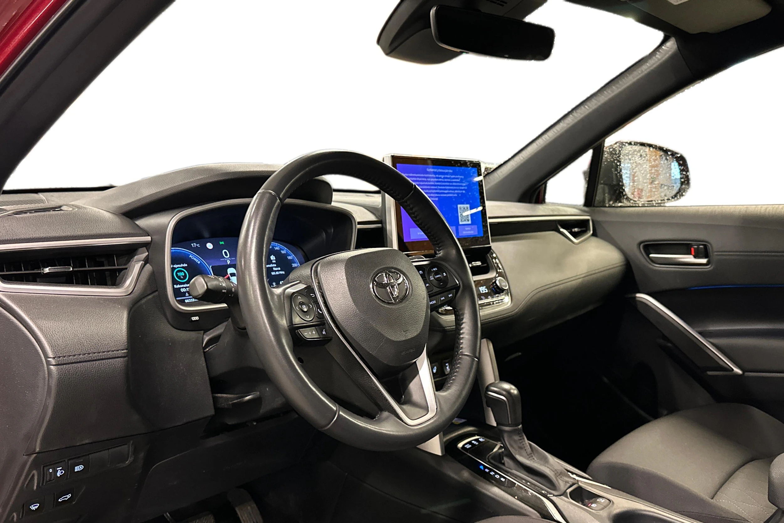 punainen Toyota Corolla Cross 2024 kuva 3.