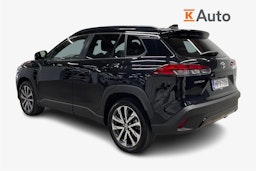 musta Toyota Corolla Cross 2024 kuva 2.