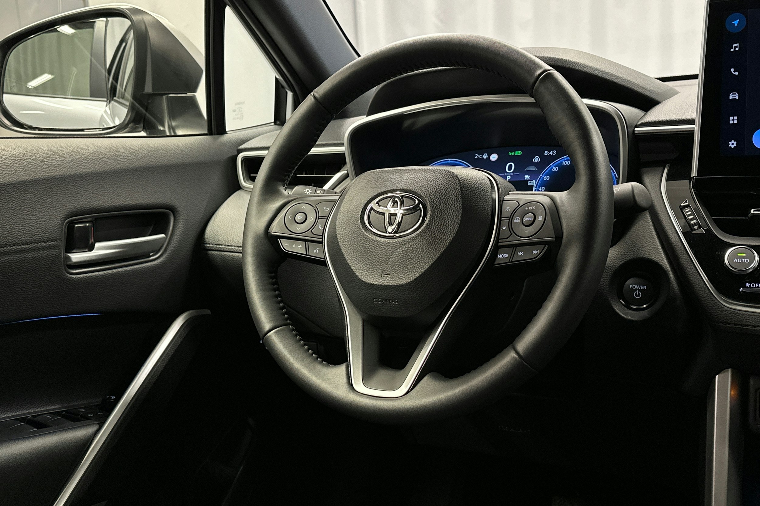 hopea Toyota Corolla Cross 2025 kuva 18.