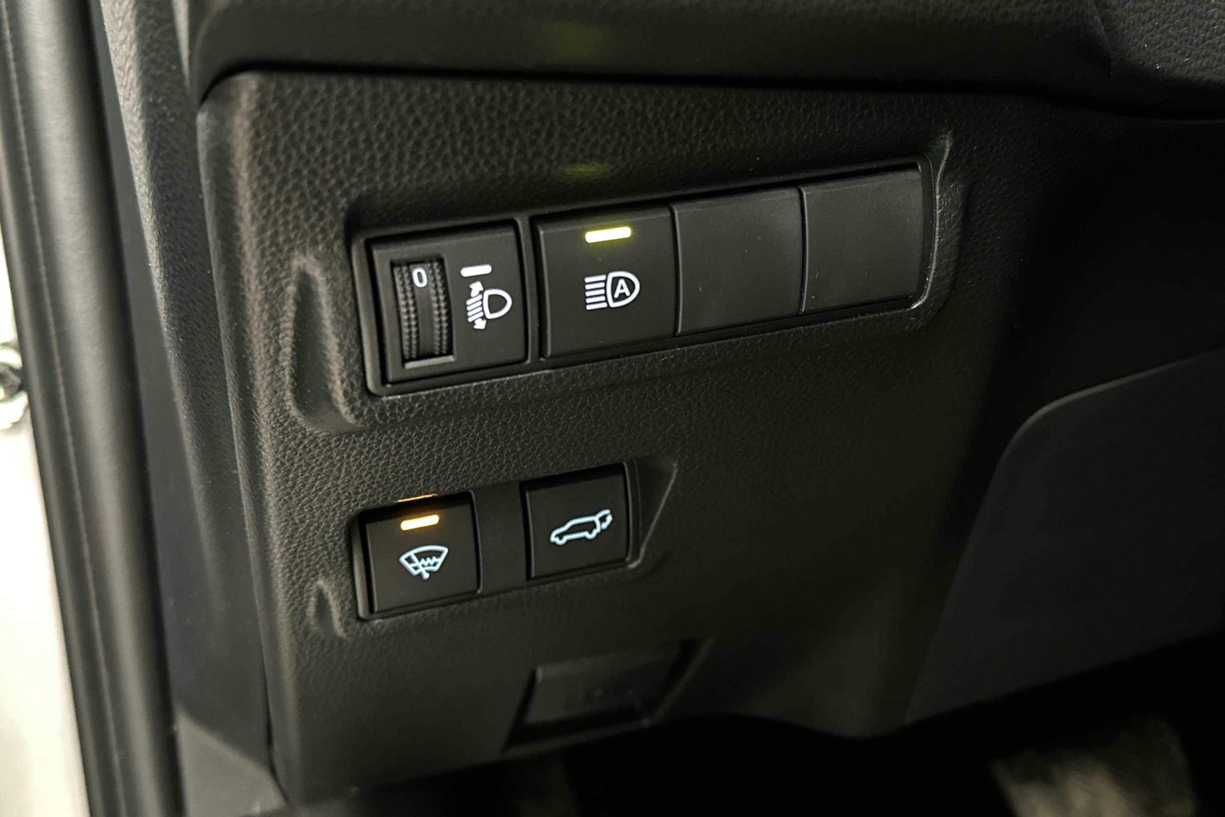 hopea Toyota Corolla Cross 2025 kuva 21.