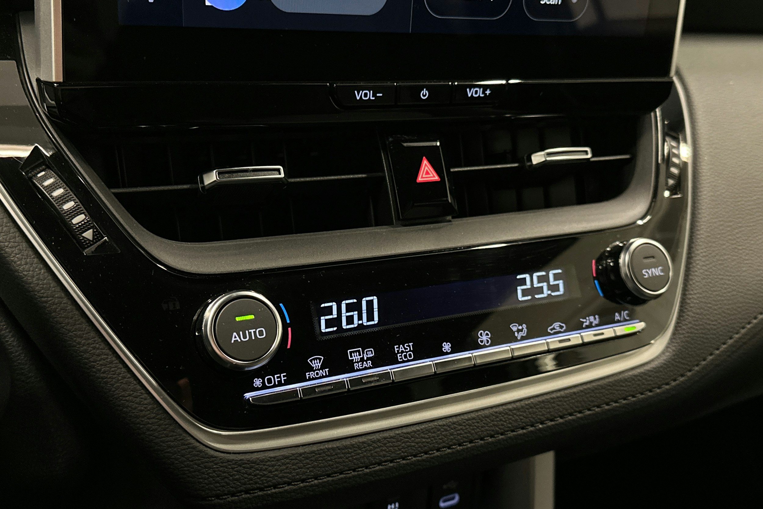 hopea Toyota Corolla Cross 2025 kuva 28.