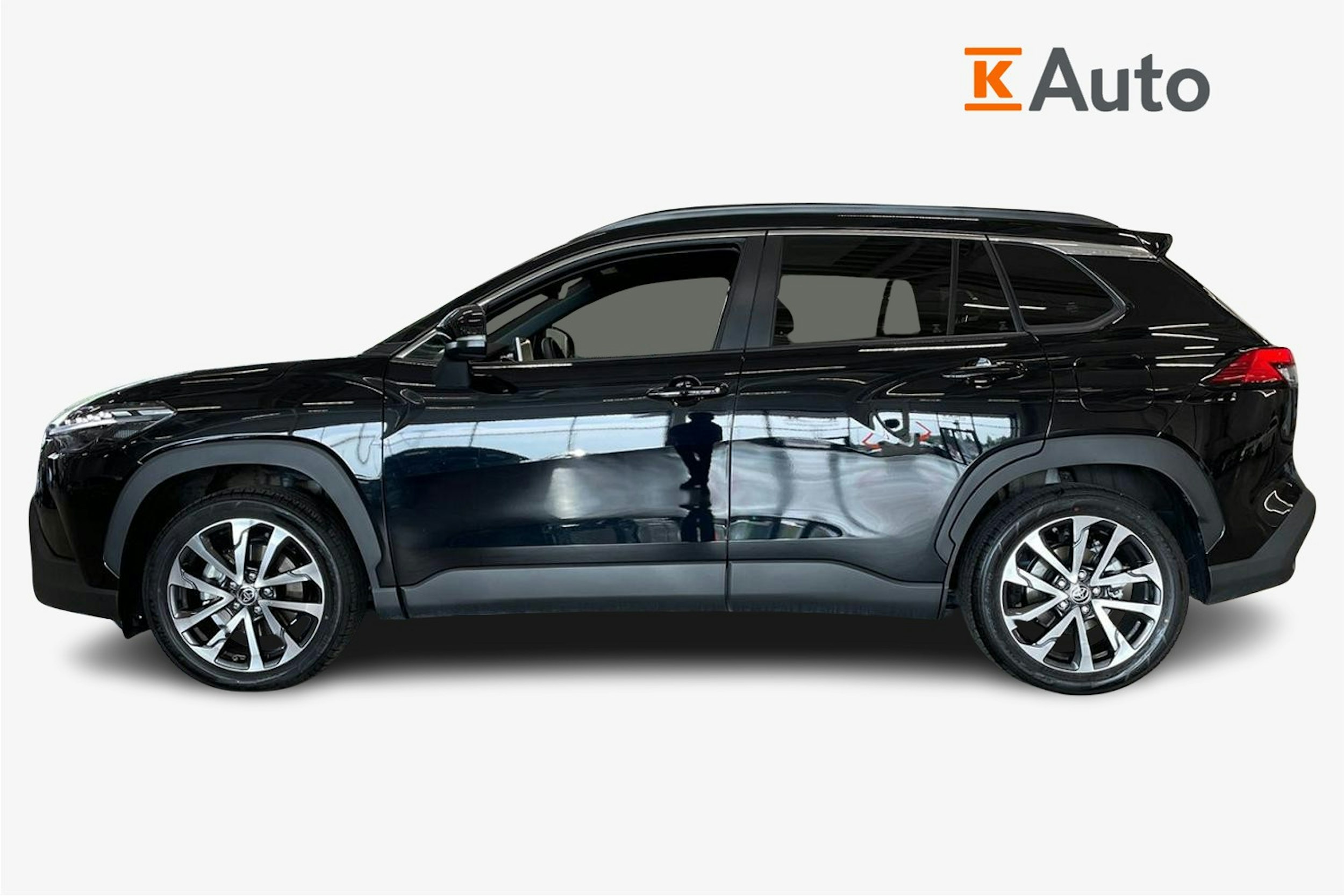 musta Toyota Corolla Cross 2025 kuva 6.