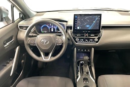 musta Toyota Corolla Cross 2025 kuva 9.