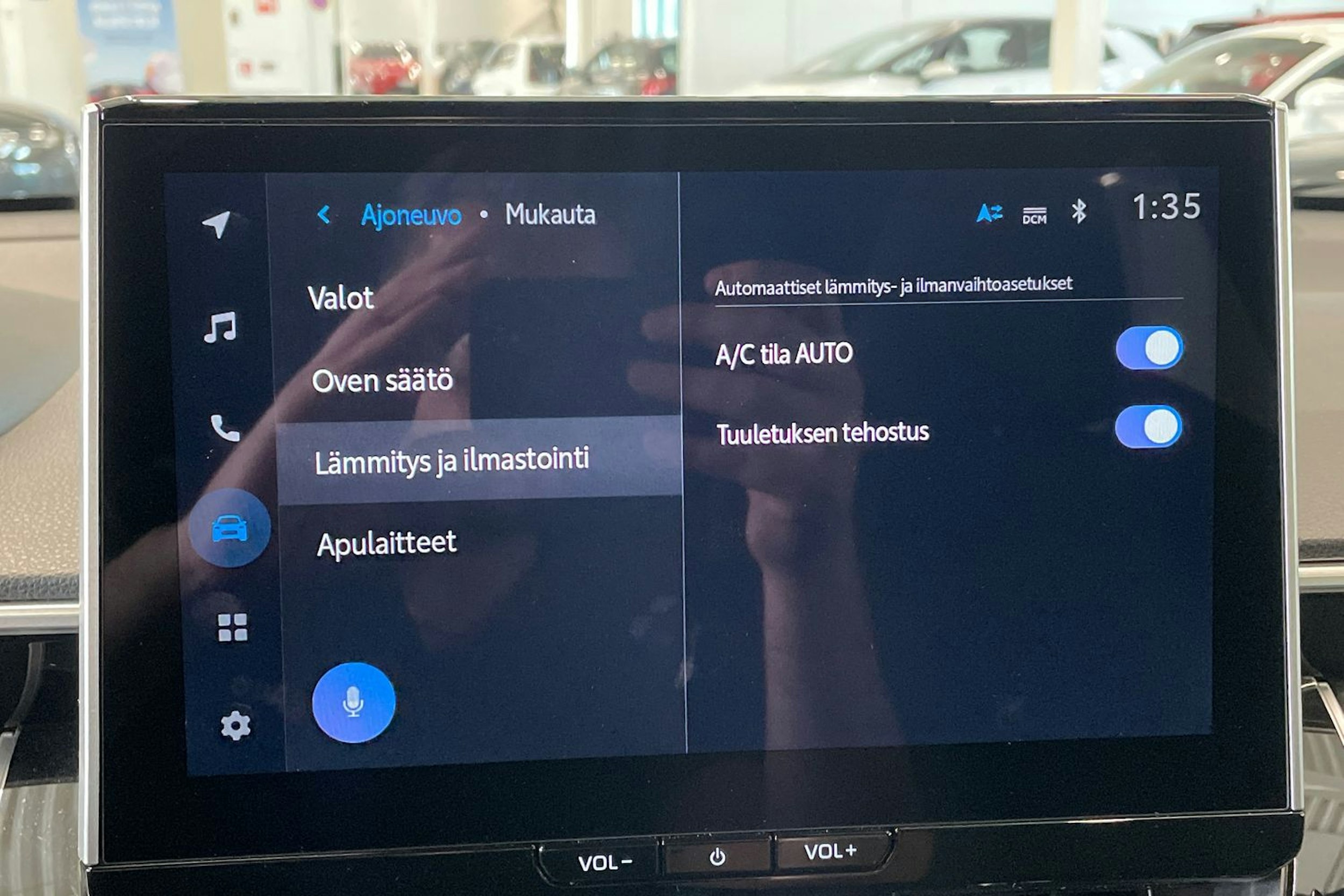 musta Toyota Corolla Cross 2025 kuva 26.