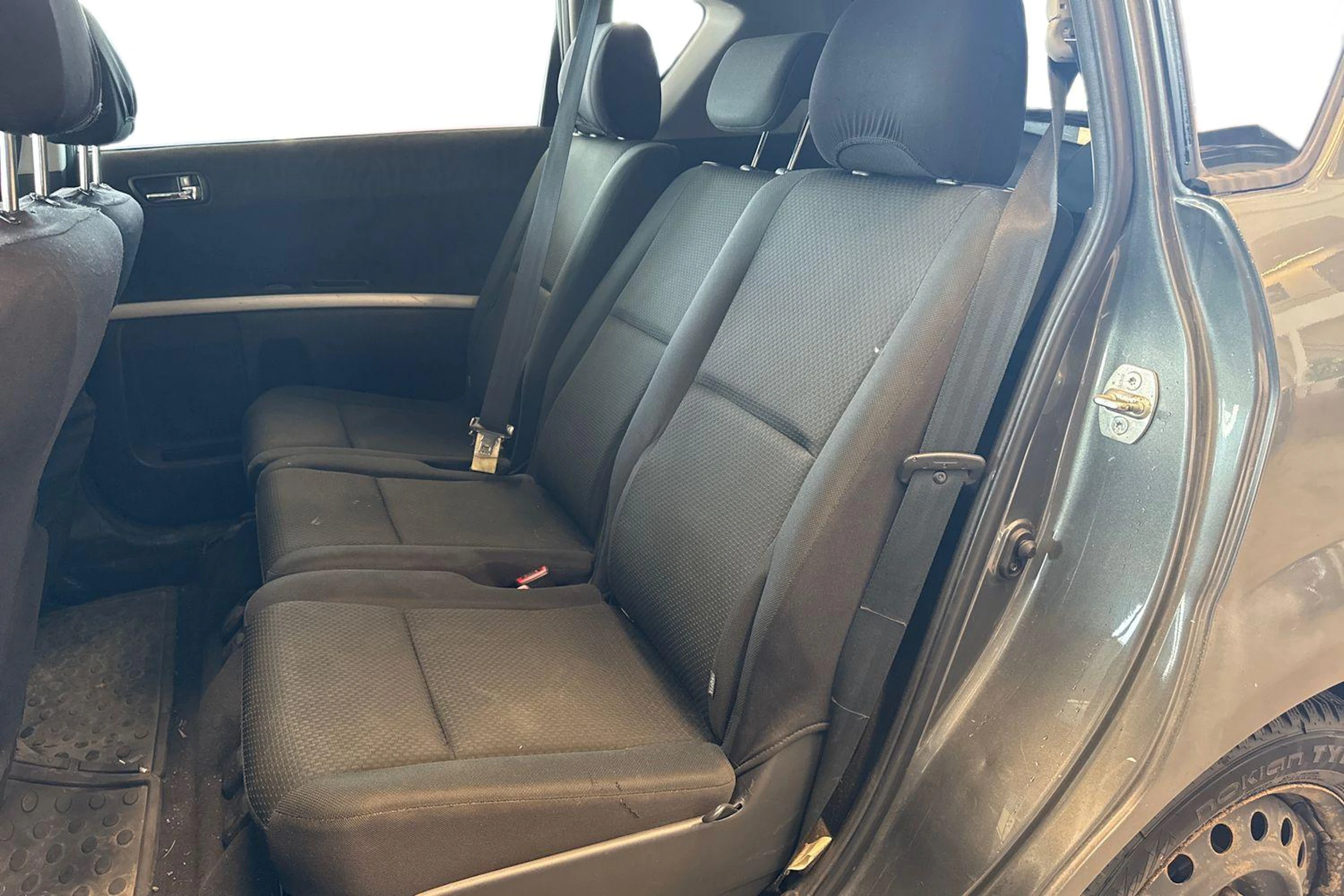 Harmaa Toyota Corolla Verso 2004 kuva 8.