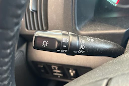 Harmaa Toyota Corolla Verso 2004 kuva 16.