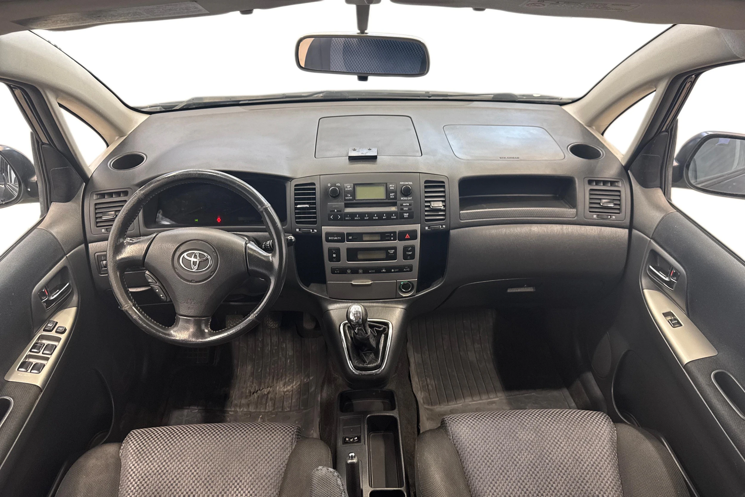 musta Toyota Corolla Verso 2004 kuva 9.