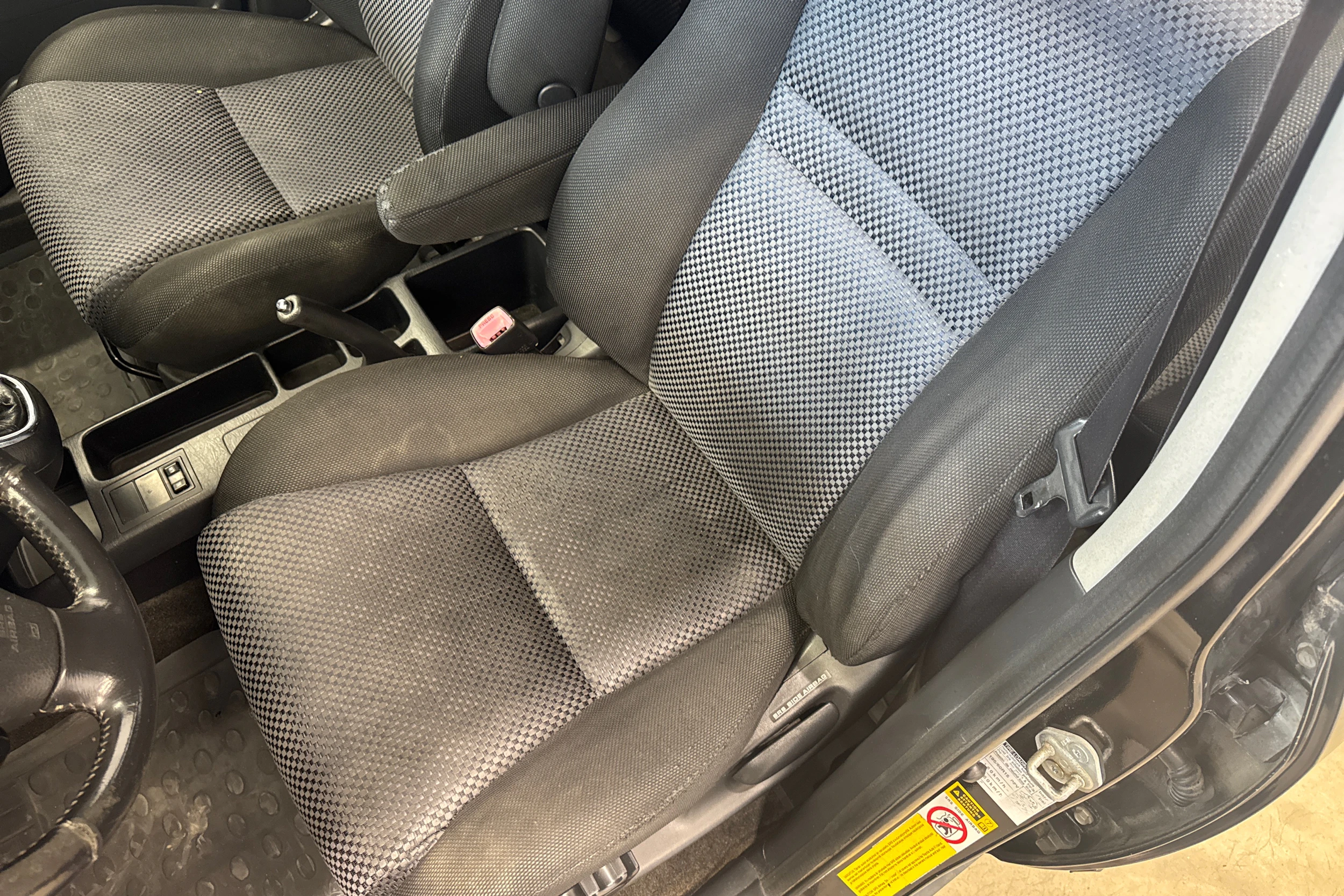 musta Toyota Corolla Verso 2004 kuva 15.
