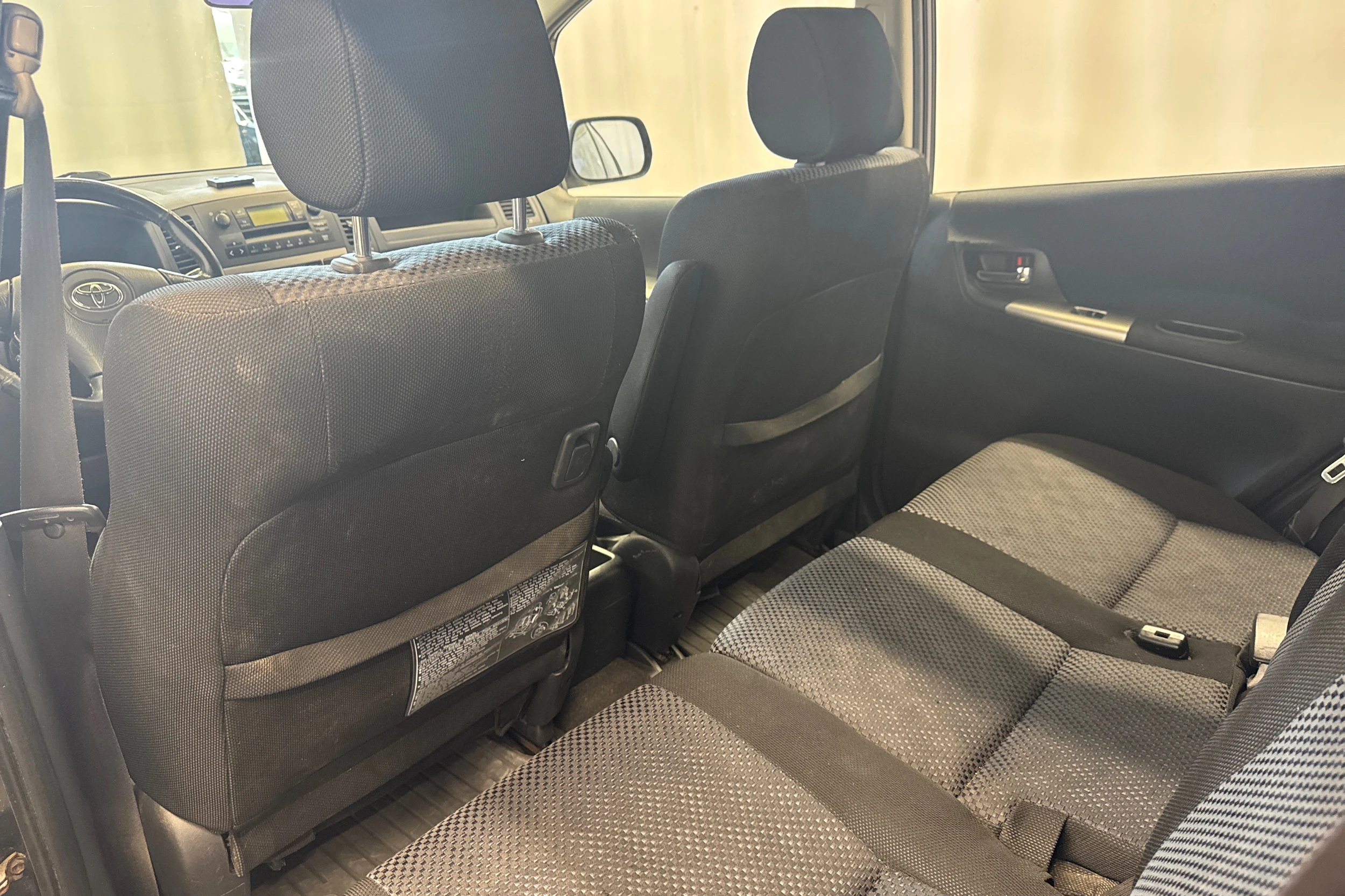 musta Toyota Corolla Verso 2004 kuva 18.