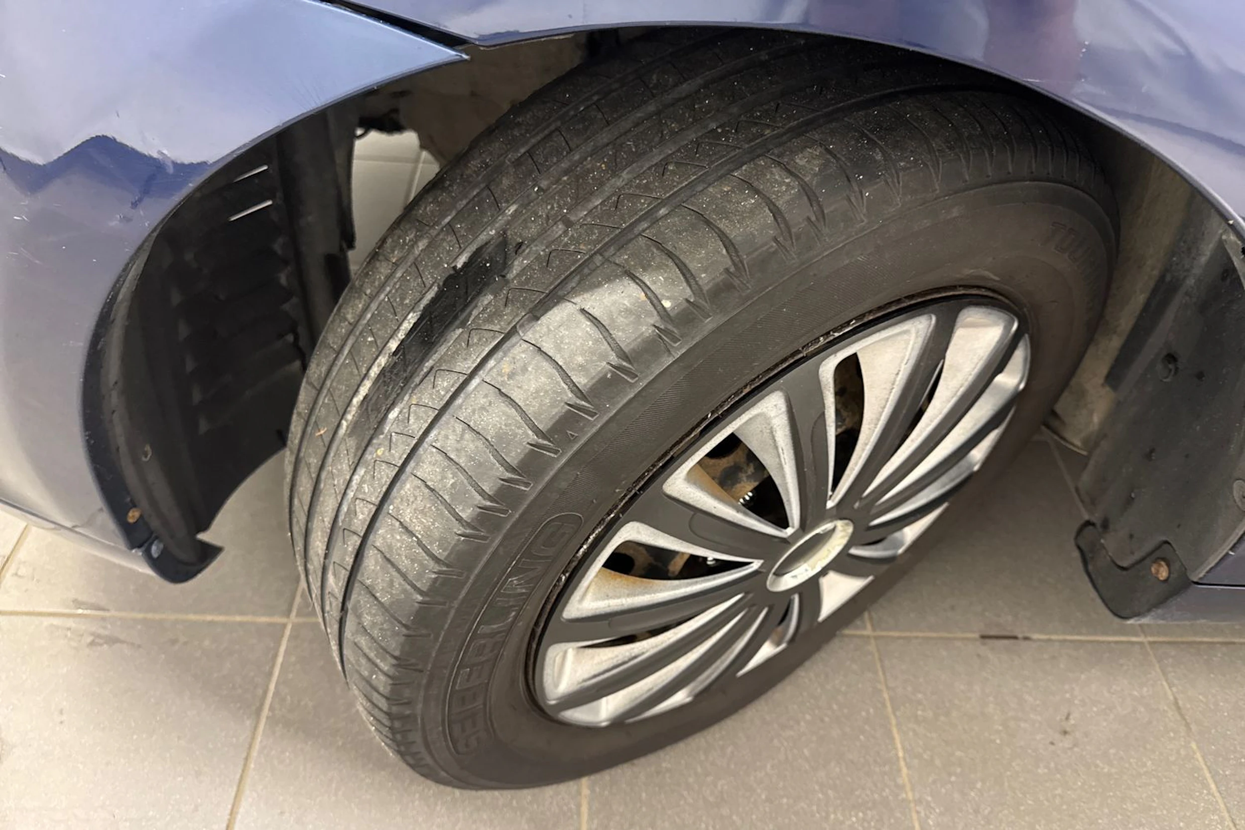 sininen Toyota Corolla Verso 2005 kuva 10.