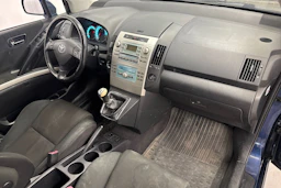 sininen Toyota Corolla Verso 2005 kuva 11.