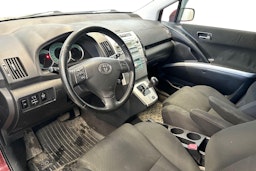 Punainen Toyota Corolla Verso 2005 kuva 3.