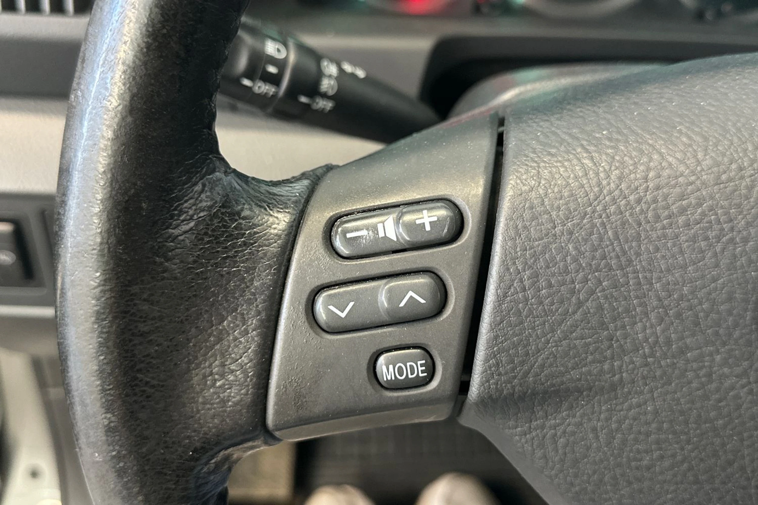 harmaa Toyota Corolla Verso 2005 kuva 16.