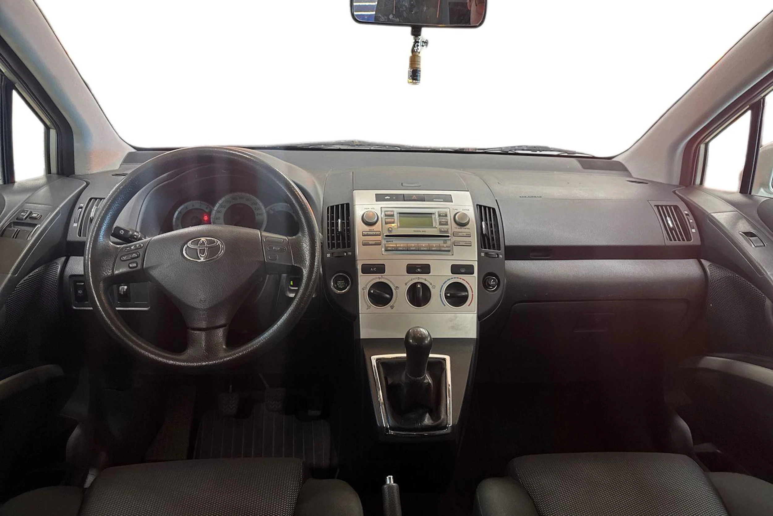hopea Toyota Corolla Verso 2005 kuva 9.