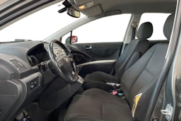 Hopea Toyota Corolla Verso 2005 kuva 9.