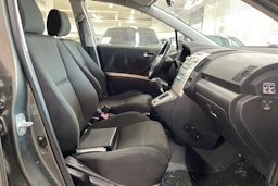 Hopea Toyota Corolla Verso 2005 kuva 15.