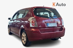 Punainen Toyota Corolla Verso 2005 kuva 2.