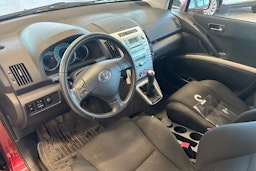 Punainen Toyota Corolla Verso 2005 kuva 6.