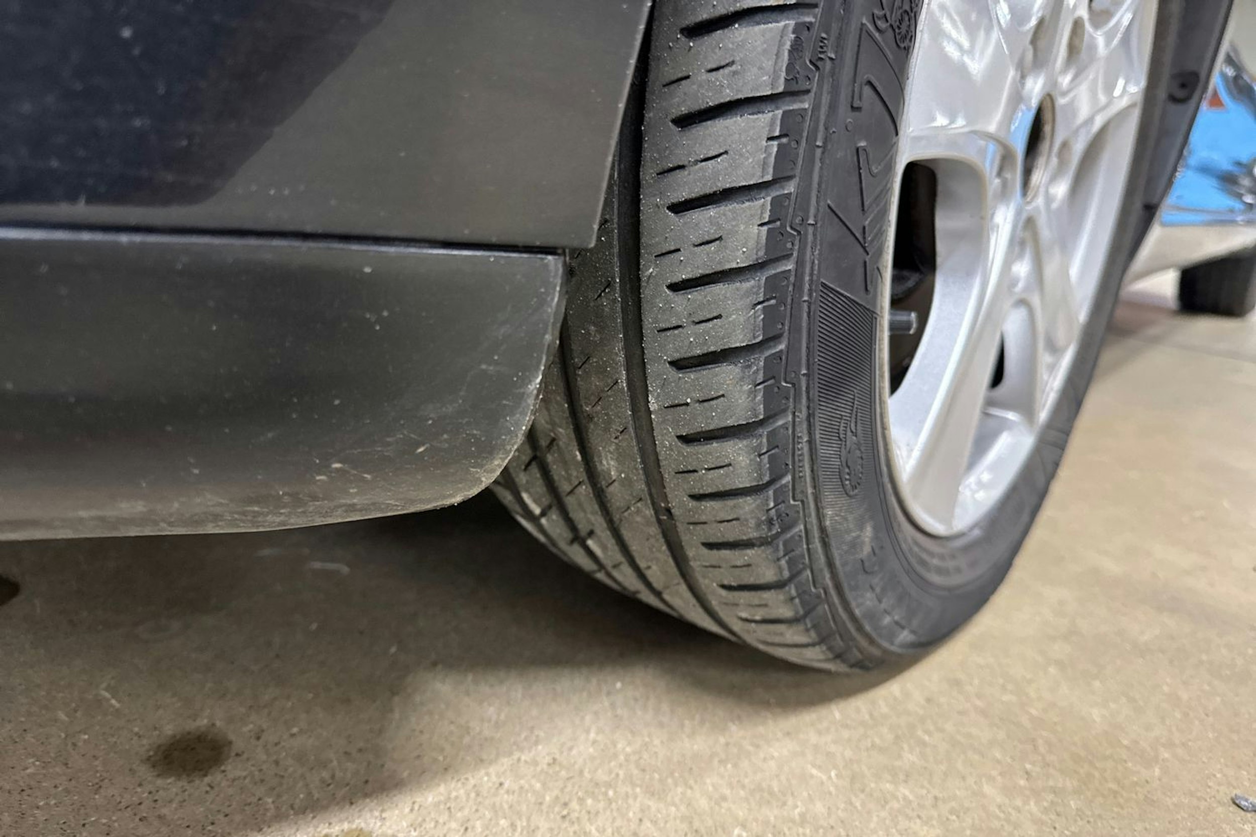 Musta Toyota Corolla Verso 2006 kuva 29.