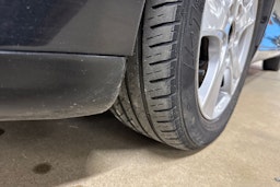 Musta Toyota Corolla Verso 2006 kuva 29.