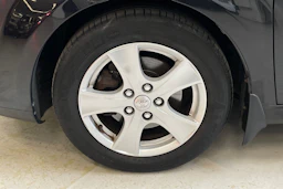 musta Toyota Corolla Verso 2009 kuva 10.