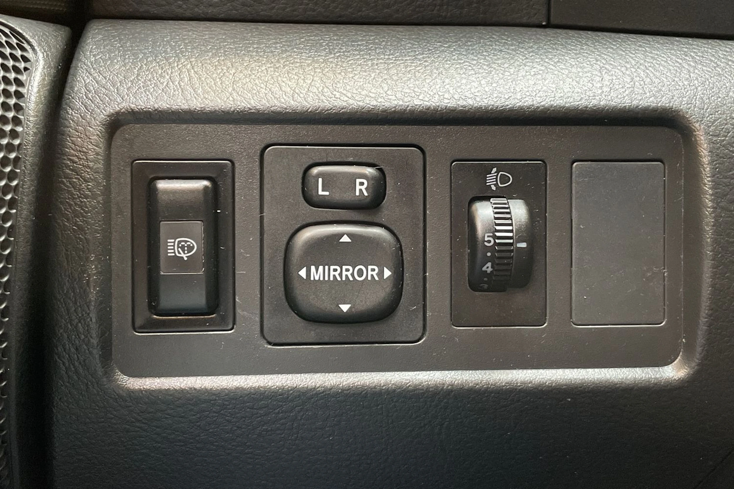 musta Toyota Corolla Verso 2009 kuva 14.