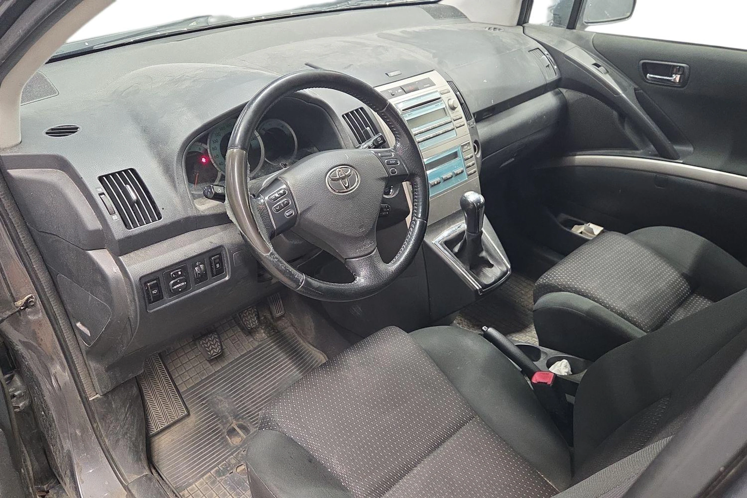 Harmaa Toyota Corolla Verso 2009 kuva 6.
