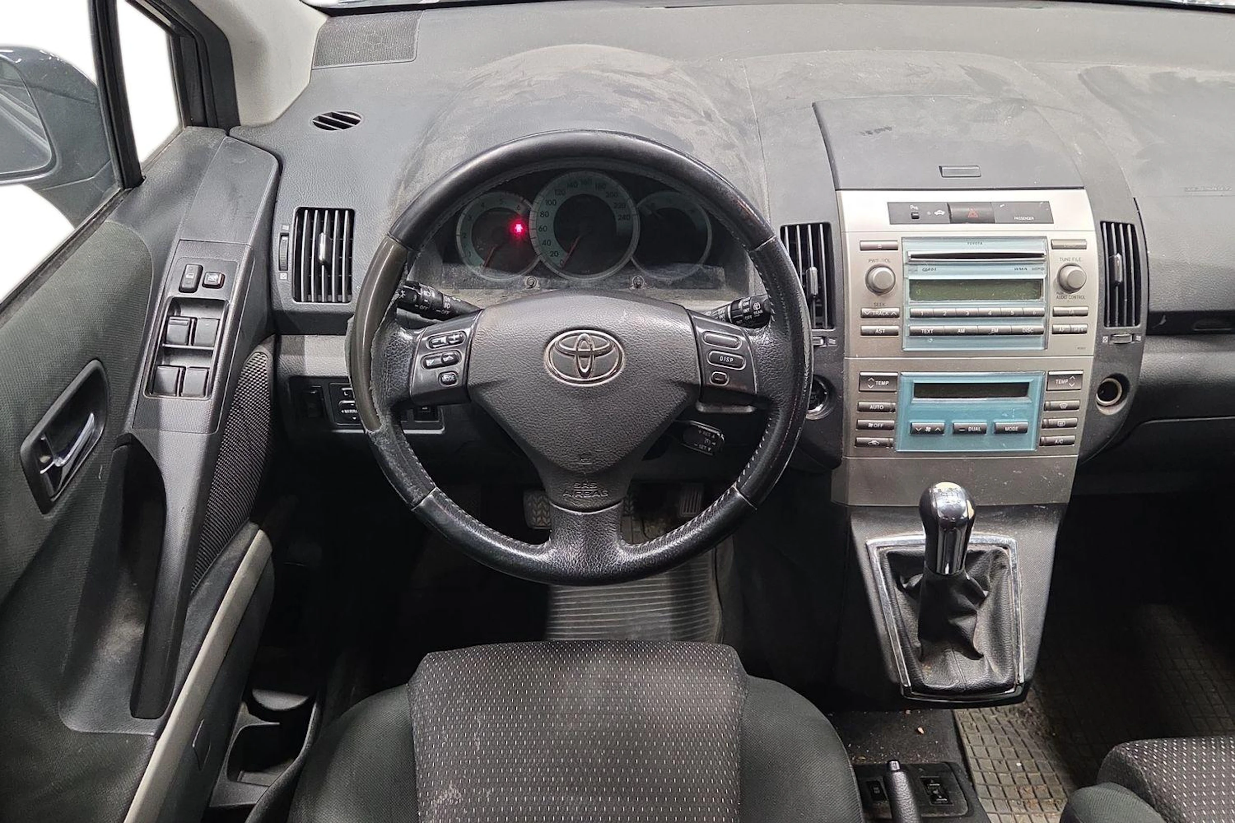 Harmaa Toyota Corolla Verso 2009 kuva 7.