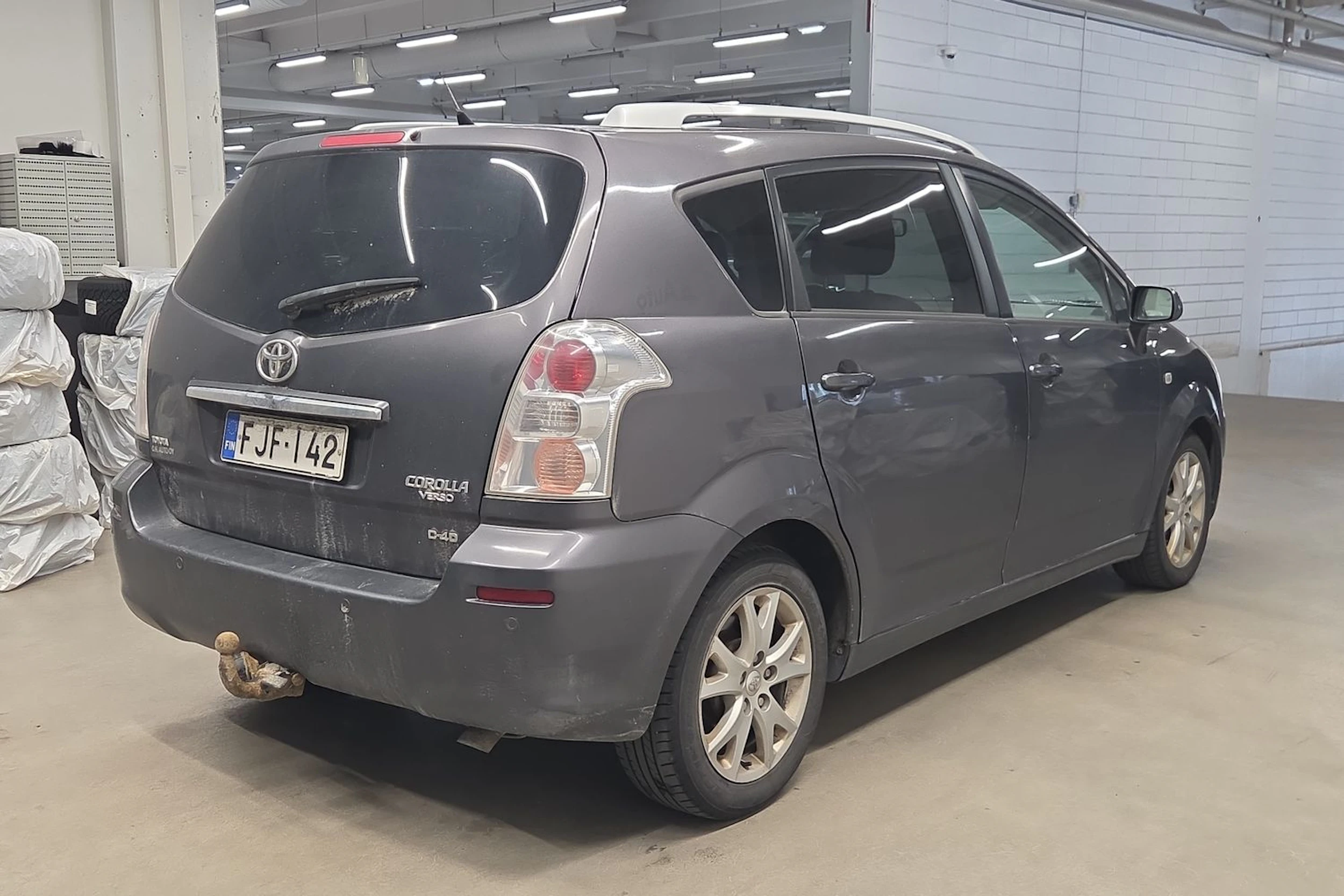 Harmaa Toyota Corolla Verso 2009 kuva 11.