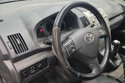 Harmaa Toyota Corolla Verso 2009 kuva 15.