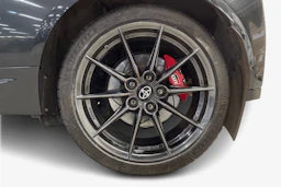 musta Toyota GR Yaris 2023 kuva 9.