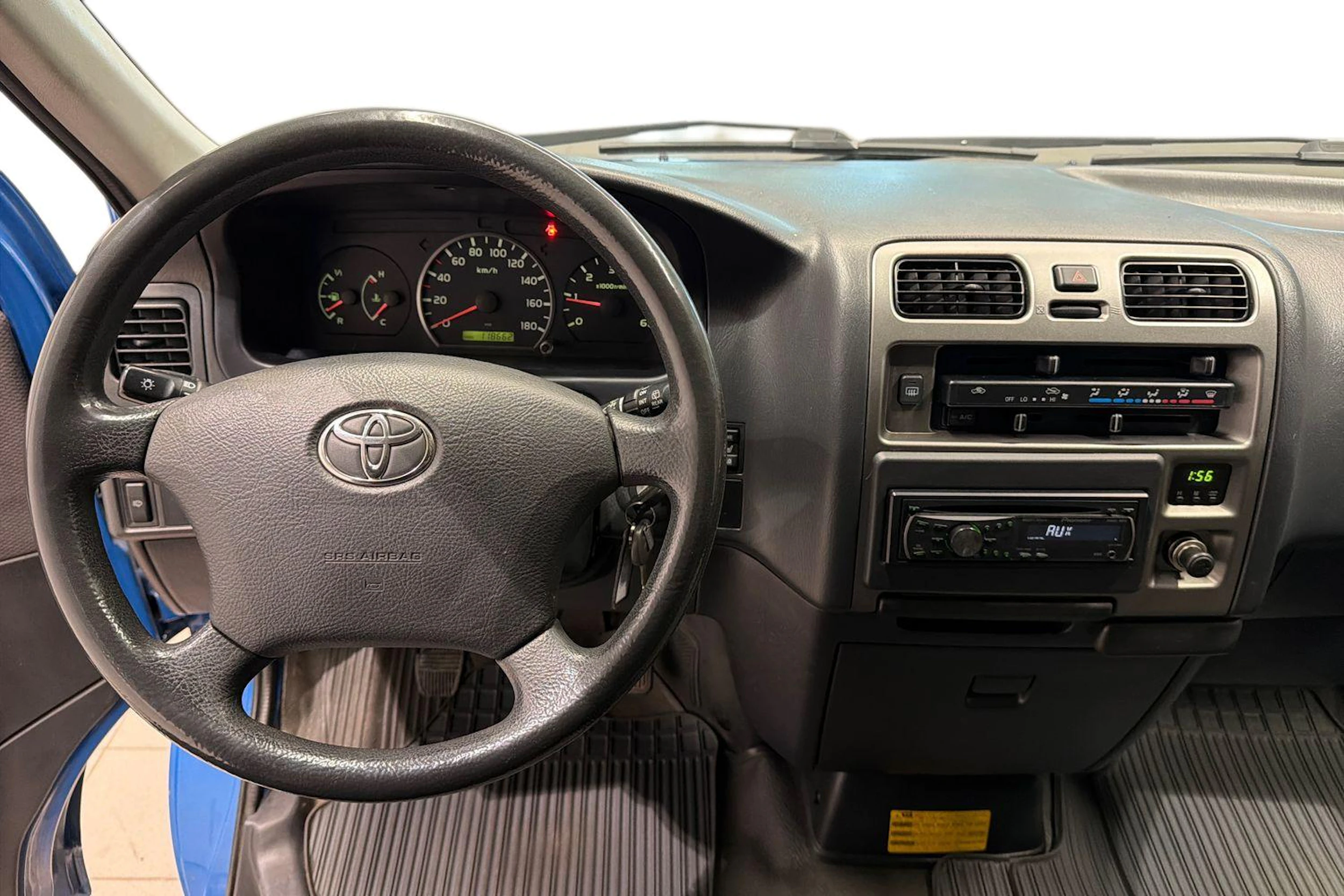 sininen Toyota HIACE 2011 kuva 9.