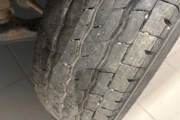 sininen Toyota HIACE 2011 kuva 13.