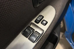 sininen Toyota HIACE 2011 kuva 20.