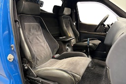 sininen Toyota Hiace 1997 kuva 8.