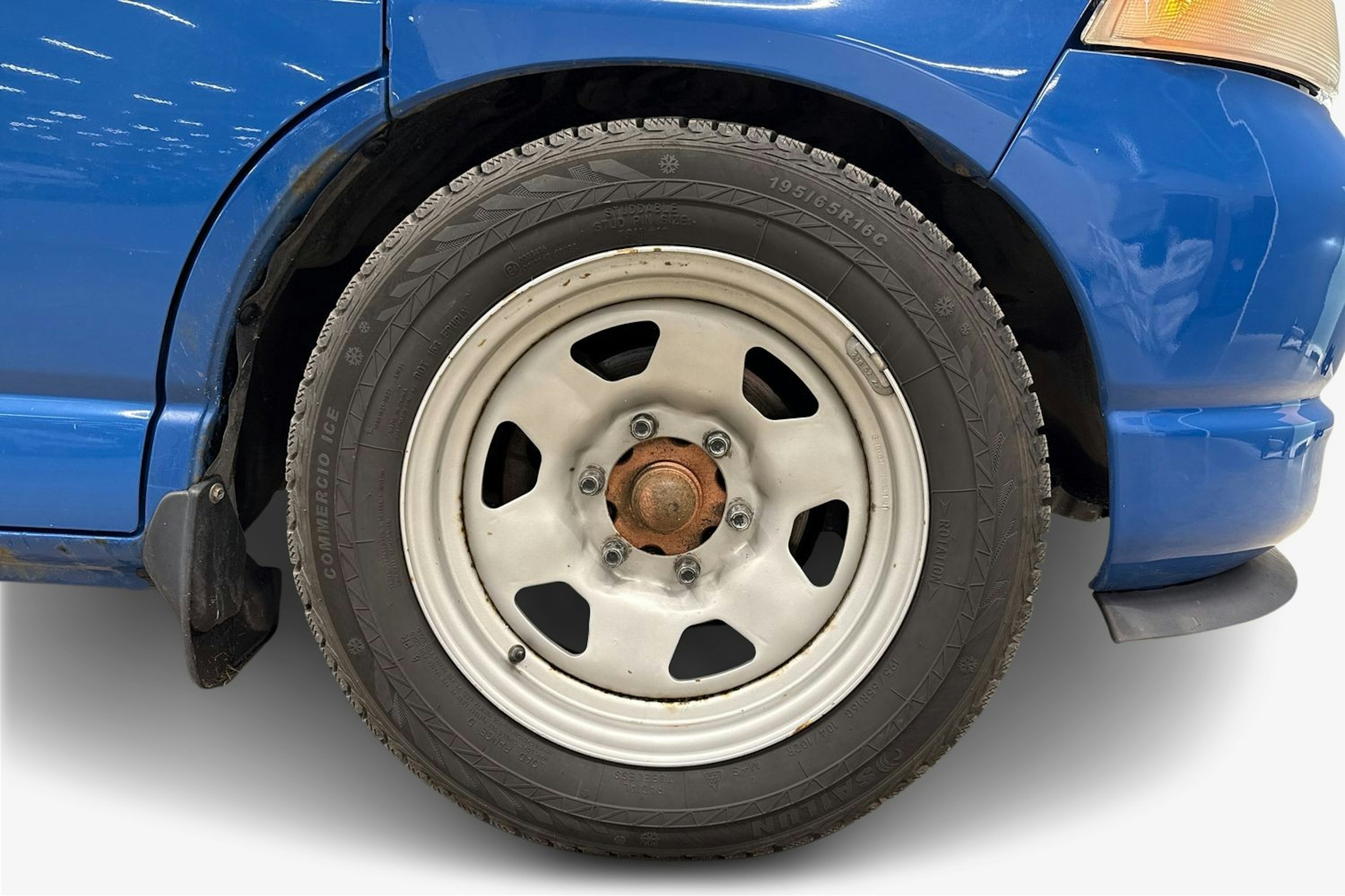 sininen Toyota Hiace 1997 kuva 9.