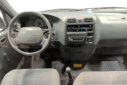 valkoinen Toyota Hiace 1998 kuva 9.