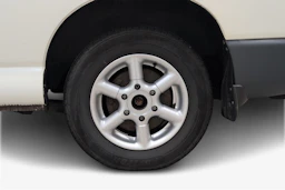 valkoinen Toyota Hiace 1998 kuva 12.