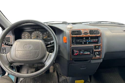 vihreä Toyota Hiace 2001 kuva 9.