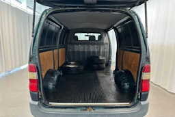 vihreä Toyota Hiace 2001 kuva 18.