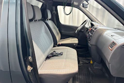 vihreä Toyota Hiace 2001 kuva 20.