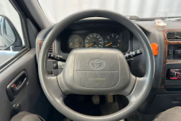 vihreä Toyota Hiace 2001 kuva 22.
