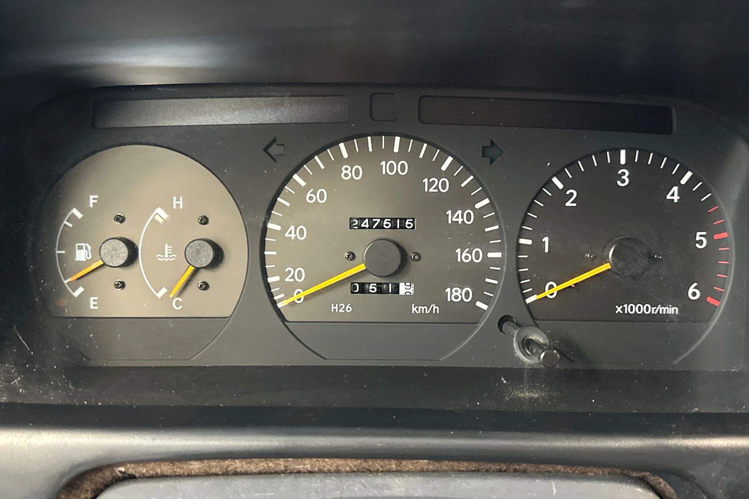 vihreä Toyota Hiace 2001 kuva 25.