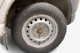 valkoinen Toyota Hiace 2002 kuva 9.