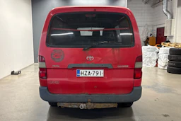 punainen Toyota Hiace 2002 kuva 6.