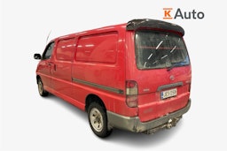 punainen Toyota Hiace 2002 kuva 2.