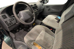 vihreä Toyota Hiace 2002 kuva 8.